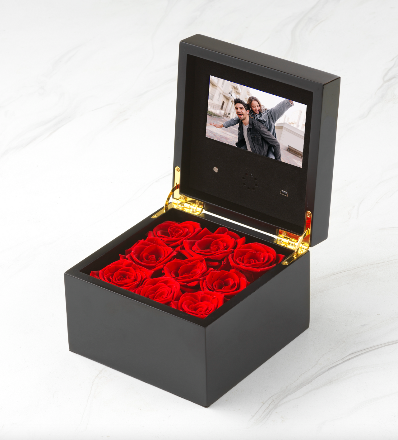 Verona Roses | 9 Preserved Roses Luxury Box with Personalized Video Screen